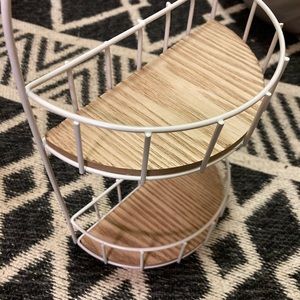 Adorable Essential Oil Wall Shelf *BRAND NEW*